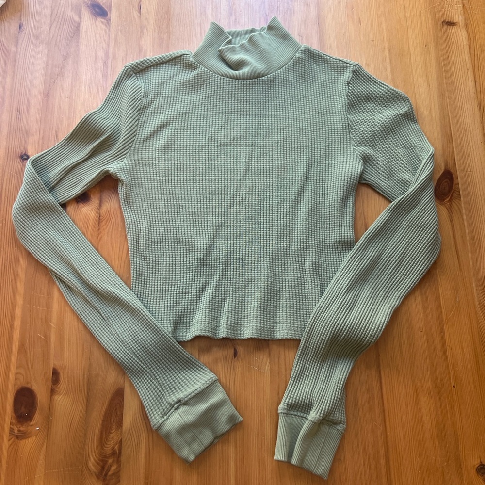 Green Ribbed Long Sleeve Turtleneck Top